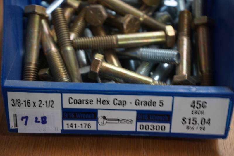 lot 713 image: hardware