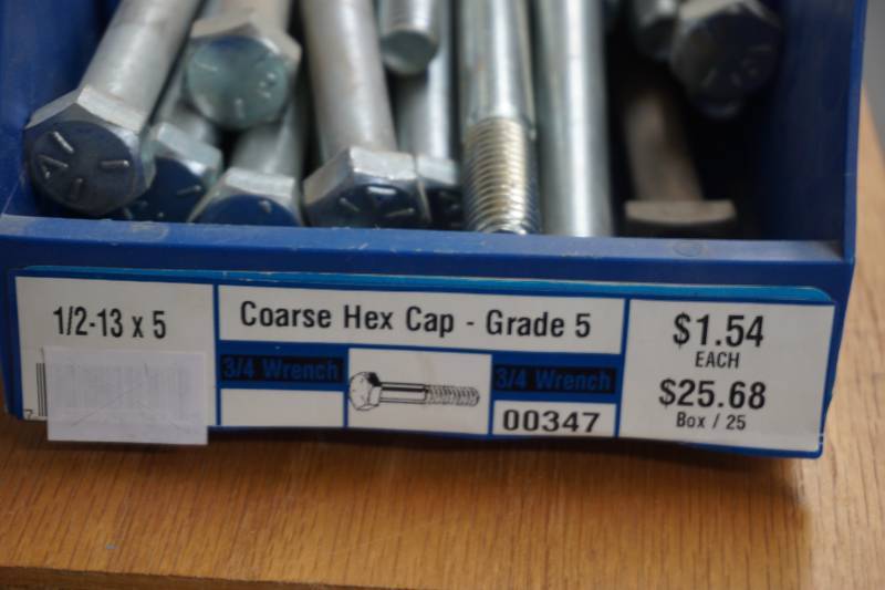 lot 716 image: hardware