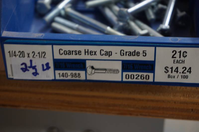 lot 732 image: hardware