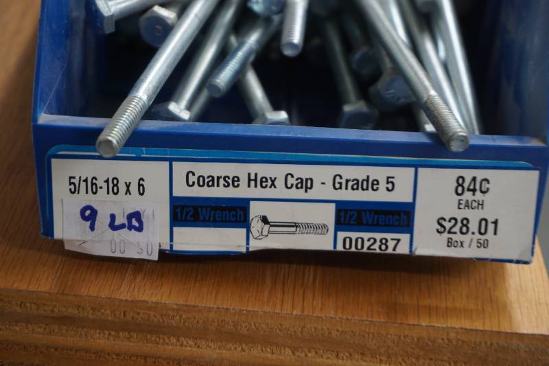 lot 747 image: hardware