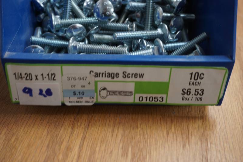 lot 812 image: hardware