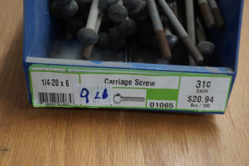 lot 830 image: hardware