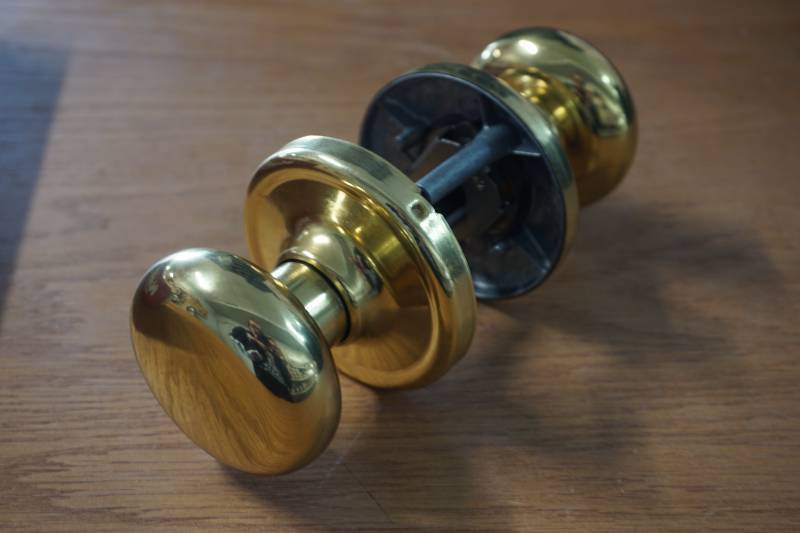 lot 958 image: kwik set passage lock