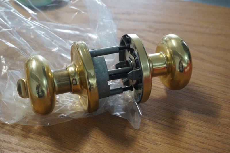 lot 963 image: kwik set privacy lock