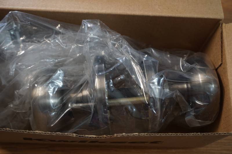 lot 1017 image: kwik set lock set