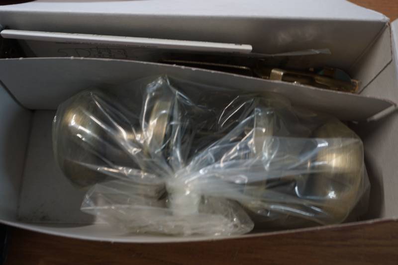 lot 1020 image: kwik set lock set