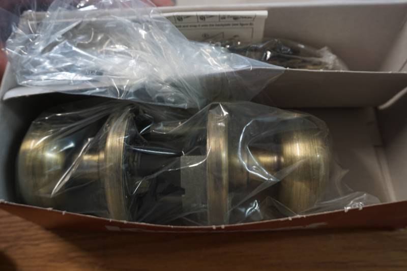 lot 1021 image: kwik set lock set