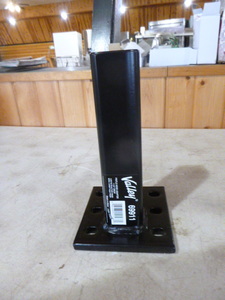 lot 10 image: Valley Pintle Hook Adapter