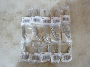 lot 26 image: 15 Valley Hitch Pin Kits