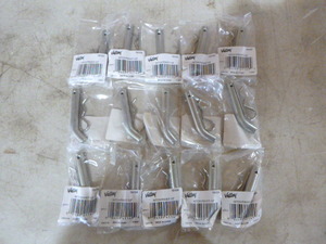 lot 29 image: 15 Valley Hitch Pin Kits
