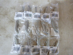 lot 34 image: 15 Valley Hitch Pin Kits