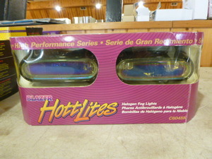 lot 43 image: Blazer Hott Lites Halogen Fog Lights