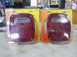 lot 51 image: 2 Peterson Manufacturing Stop, Tail and Turn Lights