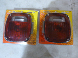 lot 52 image: 2 Peterson Manufacturing Stop, Tail and Turn Lights