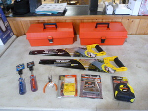 lot 99 image: Toolboxes with Tools