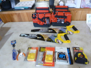 lot 101 image: Tool Pouches with Tools