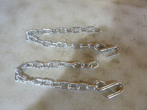 lot 117 image: 2 Trailer Safety Chains