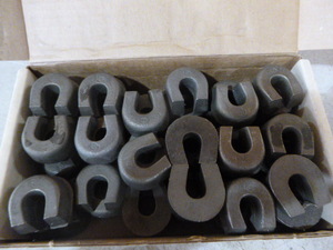lot 146 image: Large Lot of Horse Shoe Magnets