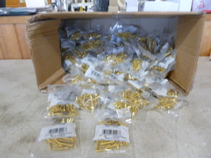 lot 151 image: Box Full of Switch Plate Screws