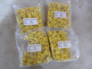 lot 157 image: 4 Bags of Yellow Wire Connectors