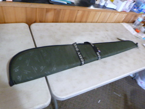 lot 213 image: Mossy Oak Stillwater Shotgun Case