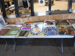 lot 266 image: Box Full of Vinyl Record Albums