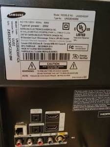 lot 48 image: Samsung 32 Television Model UN32EH6300