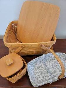 lot 193 image: Longaberger Woven Basket Collection  lot of 3