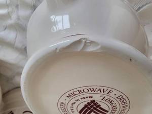 lot 171 image: Longaberger Woven Traditions Red Serving Pieces