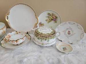 lot 155 image: Antique Porcelain Bowl & Platter Collection