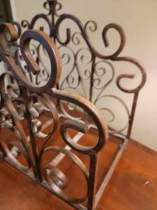 lot 221 image: Heavy Swirling Iron Book Magazine Rack