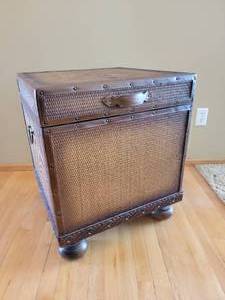 lot 36 image: Rustic Trunk Side Table Chest