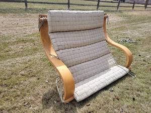 lot 200 image: Outback Chair Hanging Porch Swing