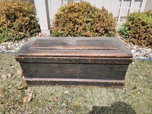 lot 203 image: Antique Wood Chest