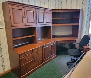 lot 6 image: Home Office Workstation