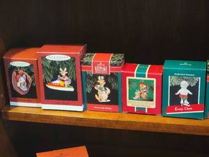 lot 281 image: Vintage Hallmark SPORTS Christmas Ornaments NOS