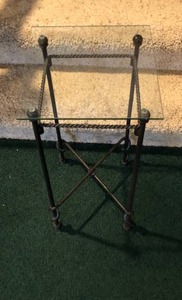 lot 119 image: Sleek Glass Top Accent Table