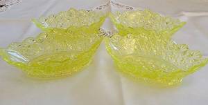 lot 47 image: Chartreuse Depression Glass Nut Bowls