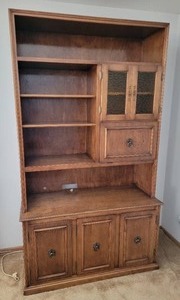 lot 8 image: Gorgeous Entertainment Hutch