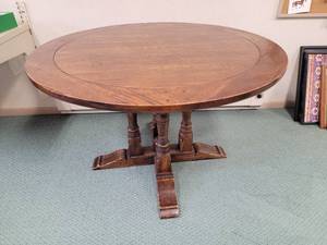 lot 40 image: Rustic Oak Round Table