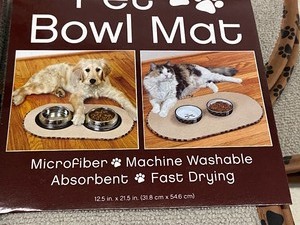 Lot Of (5) 12.5 x 21.5 Pet Bowl Mats