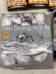 Lot Of (2) 16 x 18 & (1) 18 x 24 Dish Drying Mats, (3) Non-Stick Grill Mats, (1) 12 x 18 Coffee Mat