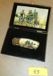 lot 43 image: John Deere collector knife