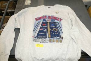 lot 79 image: Mens XL Super Sunday sweatshirt New