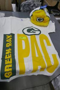 lot 119 image: Vintage used Packers tshirt size Large and a New Packers hat