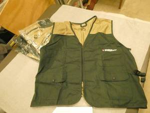 lot 139 image: 2 Gander Mtn huntingfishing vest size Large