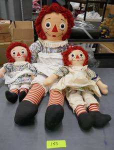 lot 155 image: Vintage Raggedy Ann family - the one on the right has some staining