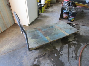 lot 39 image: Rolling Flat Cart 30x60
