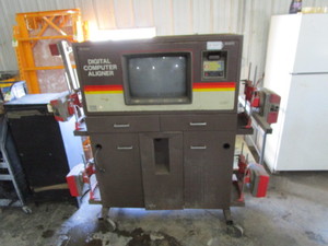 lot 40 image: Hunter Alignment Machine