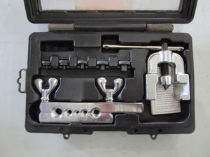 lot 51 image: (New) Craftsman Flaring Tool Kit